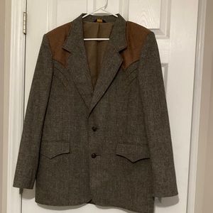 Vintage Pioneer Wear Men’s Jacket.  42L.